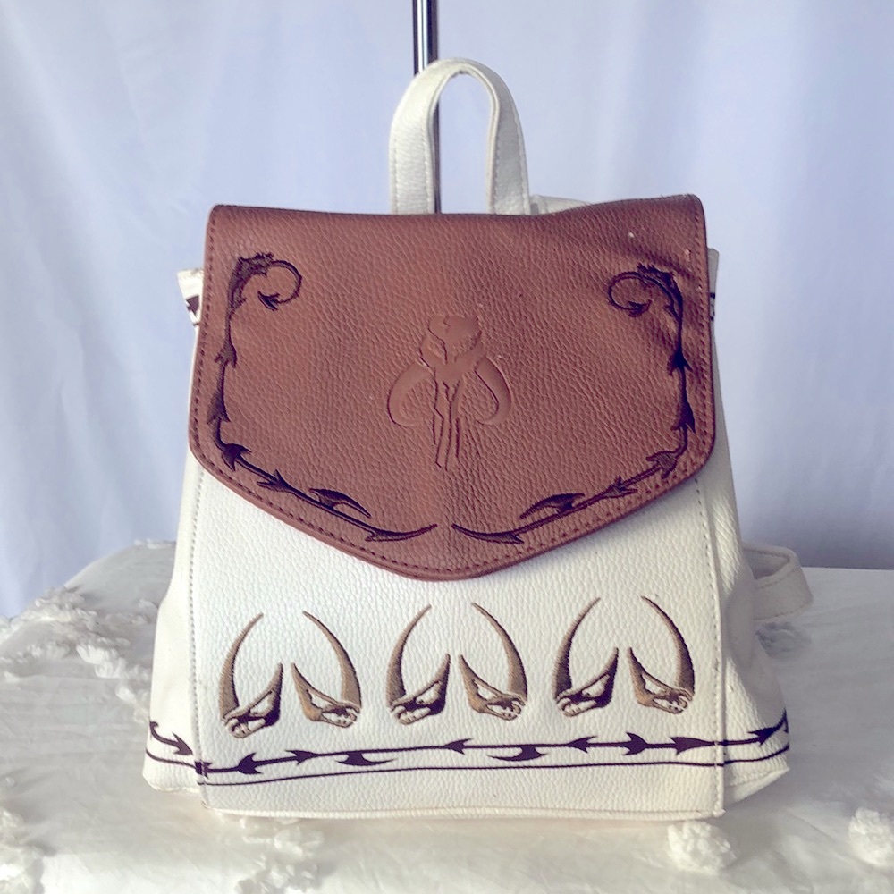 DANIELLE NICOLE STAR WARS cream & brown Mandalorian backpack. Non leather.